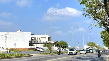 Bán đất mặt tiền trường sa khu sơn thủy đối diện resort giá siêu tốt