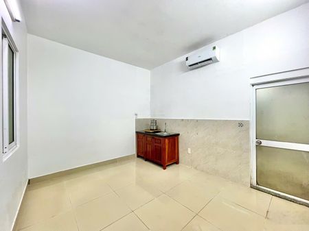 Phòng Thoáng Full Tiện Nghi, An Ninh Gần ĐH Văn Lang