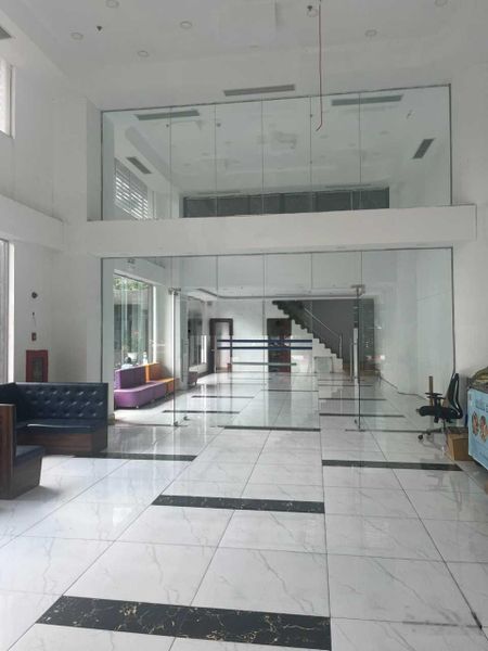 Cho thuê sàn TM toà 26 Liễu Giai giá rẻ 0944040099