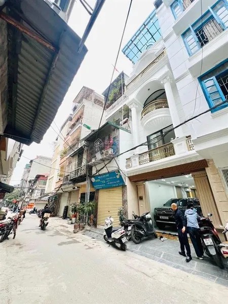 Mặt phố trung tâm haibatrungtài sản dành cho giới tinh hoa số lượng không thể nhân bản 80m5tmt5.