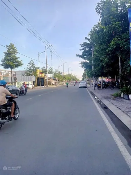 Bán nhà mặt phố đường mậu thân 2, phường 3, vĩnh long, 6 tỷ, 140m2 giá cực chất