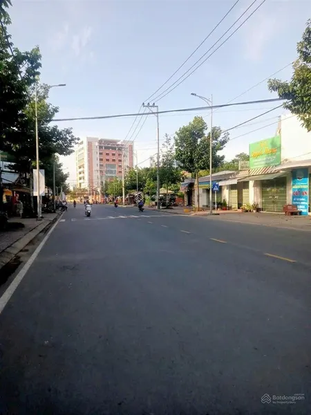 Bán nhà mặt phố 6,5 tỷ, 160m2 tại mậu thân 2, p. 3, vĩnh long, giá cực chất