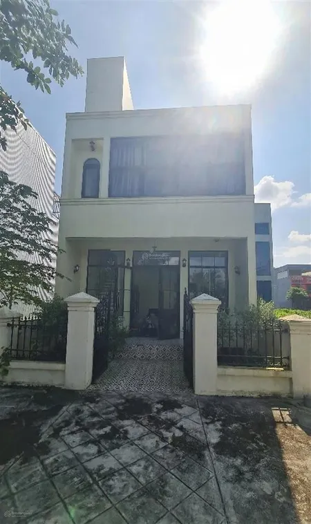 Căn nhà hiếm có ngang rộng 6m, mặt đường 7m5, view công viên kđt fpt 90m2 6.39 tỷ 0968 228 ***