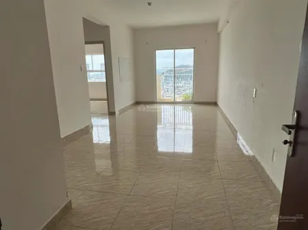 Bán căn góc hiếm sổ hồng sẵn, 2pn 2wc, view biển và view ngoài thành phố, chỉ 3/1 tỷ