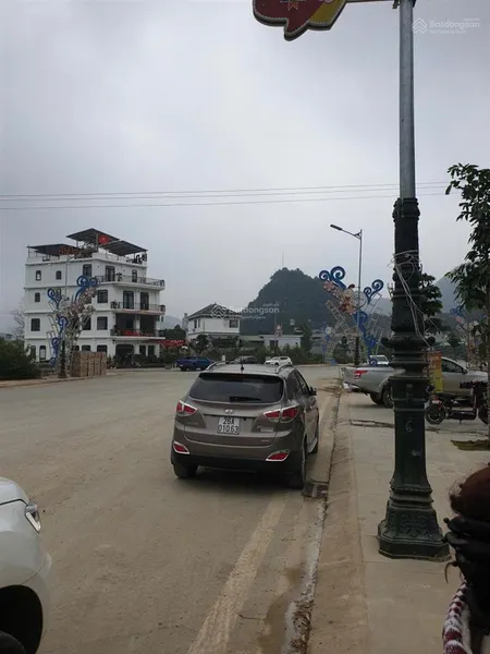 Chính chủ chủ cần bán lô thổ cư mặt đường 31m mộc châu cạnh khách sạn mường thanh