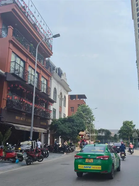 Xuân diệu tây hồ, mặt phố 128m2, 4tầng, mt 7.6m, vị trí kim cương, phong thủy cực vượng chỉ 72tỷ