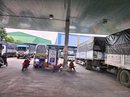 Bán cây xăng đang kinh doanh đất 1725 m2 mặt tiền quốc lộ 1a
