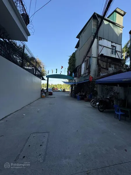 Tôi bán nhà phố cát linh hào nam 3 bước ra phố trước nhà sh quay đầu trước nhà sđcc 3.96 tỷ