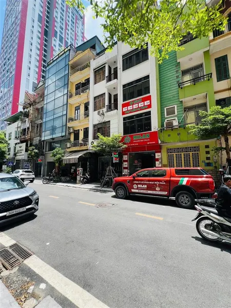 Bán nhà phố vĩnh phúc , ba đình . 48m2 , 8tầng , thang máy , mt 4,2m, ô tô tránh , 17 tỷ