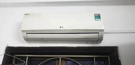 Cho thuê phòng trọ tầng 4 có ban công,giá 1,9tr đủ đồ,ngõ 210 đường láng thịnh quang, đống đa, hn