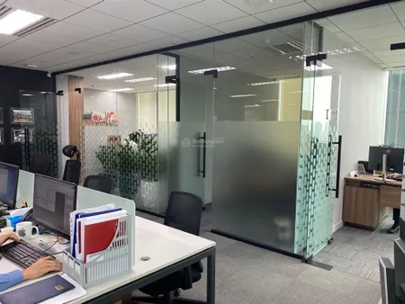Bql tòa nhà hcmcc 381 đội cấn cho thuê văn phòng, dt 170m2, 220m2, 300m2. 120k/m2/ 0345 943 ***
