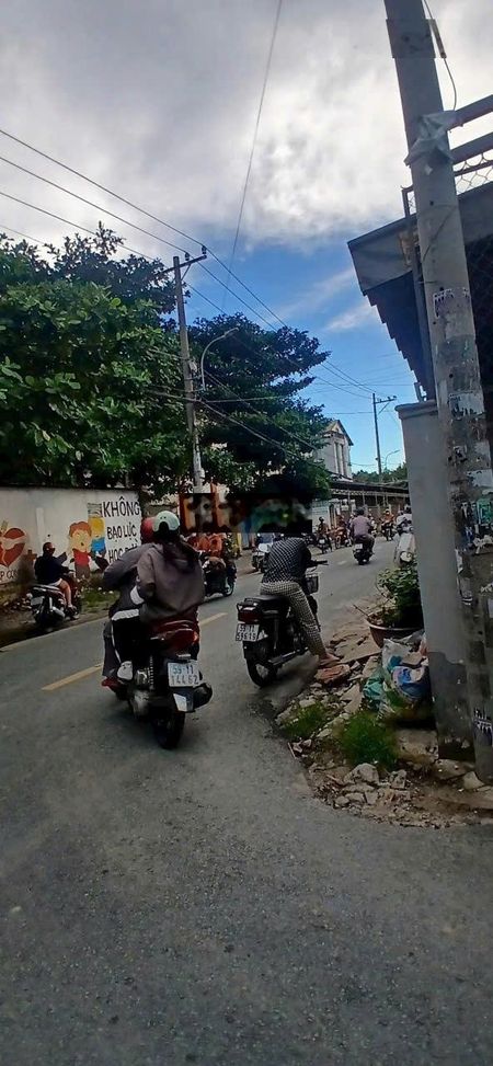 Cho thuê phòng trọ mặt tiền 42/10A Đường Trung Đông 11, Thới Tam Thôn