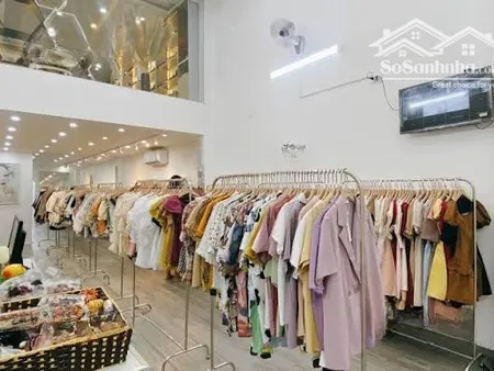 Cho Thuê Nhà 2 Tầng Trống Suốt Vị Trí đắc địa Khu Sầm Uất Gần Chợ Hoà Khánh 50tr/ Tháng Dt