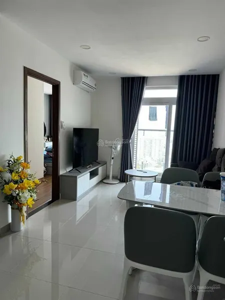 Cho thuê căn 75m2 2pn 2wc giá 9tr nhà trống nội thất cơ bản. full nội thất cao cấp giá 12,5tr/th