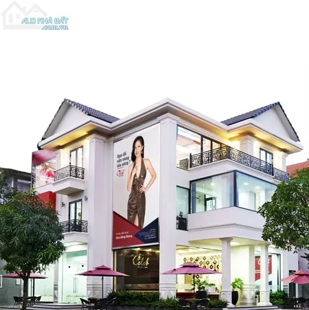 Cho thuê Tòa nhà Góc 2 mặt tiền Trần não Quận 2 trệt 2 lầu sàn trống suốt 800m2