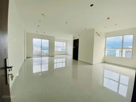 Cho thuê căn hộ văn phòng 24/24 sunrise riverside giá 9 triệu 50m2 miễn phí quản lý