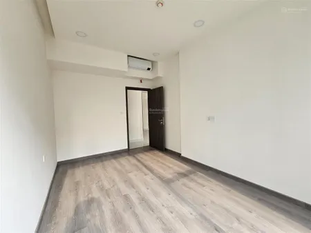 Diamond centery cho thuê 2pn, 86m2, giá 16tr, có ô xe hơi, ntcb, view nội khu hồ bơi centery