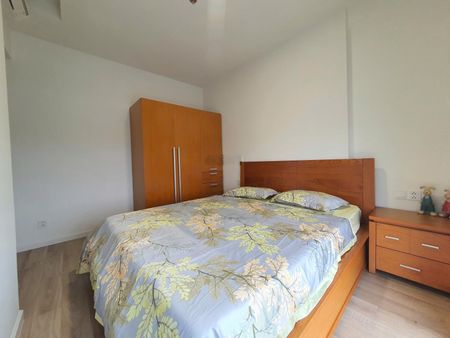 Duy nhất 1 căn hộ 83m2 2 phòng ngủ 15 tr/th ở ngay liền, đầy đủ nội thất, view hồ bơi, LK81