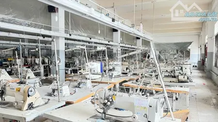 Cho thuê nhà xưởng CNC KCN Biên Hòa 2, Đồng Nai, 6000m2, giá thuê 800tr/tháng.