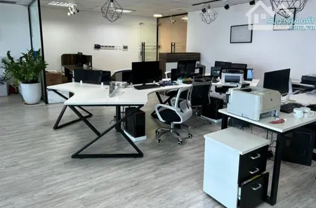 Cho thuê văn phòng: 40m 6tr; 50m 9tr; 100m 16tr; 150m 20tr. Kim Ngưu