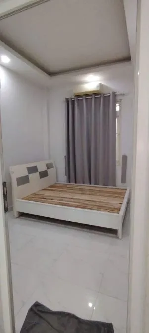 Cho thuê nhà 3 phong ngủ, 120m2 có sân để xe, kdc 274, 12tr/tháng