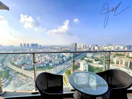 Bán gấp căn góc 3 ngủ 145m2 nhà đẹp, sẵn sổ hồng giao dịch nhanh trong tuần iph xuân thủy, cầu giấy