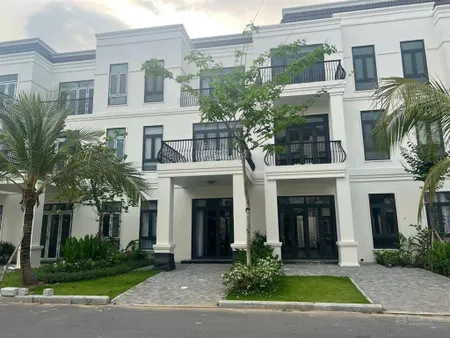 Hàng hiếm bán nhà biệt thự tại west lakes golf & villas, giá 2,630tỷ, 84m2