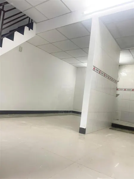 Bán nhà trung tâm thành phố giá rẻ hơn căn hộ hẻm quang trung nha trang