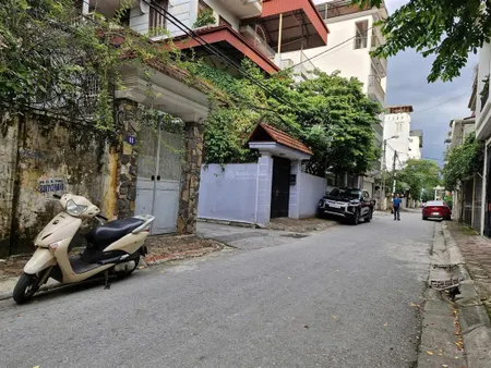 Bán đất nguyễn sơn, nguyễn văn cừ, 170m2, mt 11m, giá 52.7 tỷ, phân lô ô tô, ở tuyệt, dân trí cao