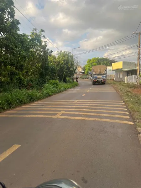 Bán đất mặt tiền ql19, mang yang, gia lai, diện tích 1400 m2, ngang 43m, giá thương lượng 9 tỷ