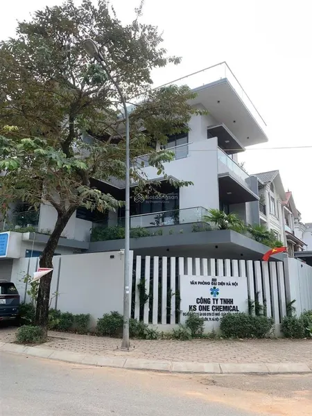 Nhỉnh 70 tỷ biệt thự ô góc hai mặt tiền khu đô thị mới cổ nhuế 236m2 ô tô tránh