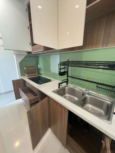 Cho thuê cCho thuê căn hộ 02 PN Q7 Saigon view sông giá 9tr/th, có nội thất, nhà mới. LH 0905705853