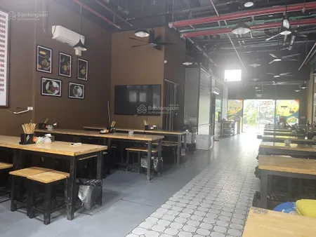 Chân đế tiện ích vinhomes 2 mặt tiền 1 mặt phố 1 mặt view trung tâm 6 toà nhà sát vincom lb