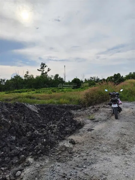 Bán đất tại thị trấn năm căn, 1 tỷ, 326 m2, pháp lý đầy đủ, ngõ vào rộng rãi