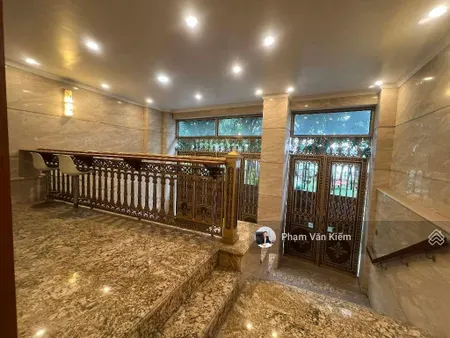 Nhà mặt phố nhật chiêu view trọn hồ tây 2 mặt thoáng 106 tỷ