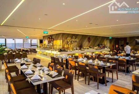 Cho thuê khách sạn 4 sao đường Trần Phú,lộc thọ,nha trang 145 phòng giá 1 tỉ