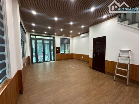 Cho thuê văn phòng Thanh Bình, Mỗ Lao, VP Tầng 70 m2 gồm 2 phòng làm việc
