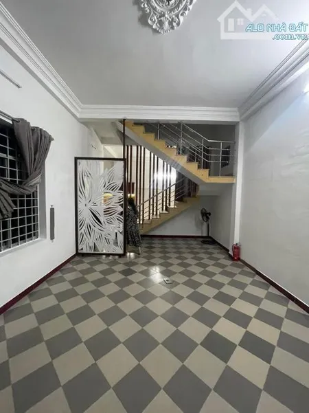 🛑 CHO THUÊ NHÀ 2 TẦNG KIỆT Ô TÔ: THI SÁCH - 3PN - 2WC