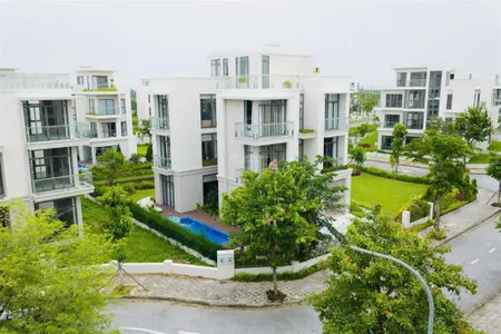 Sang pháp bán biệt thự đơn lập sân golf 401m2 ban công đông nam 15,6 tỷ. sổ đỏ lâu dài