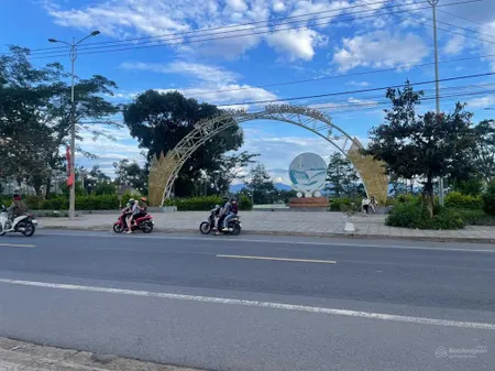 Mặt tiền ql 20 ngay chợ lộc an 3672m2 sẵn 100m2 thổ cư, thích hợp kinh doanh nhà xưởng