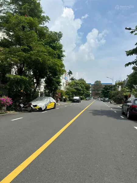 Em bán villa nam đô đường lớn 2 mặt tiền thông thoáng gần công viên phú mỹ hưng quận 7 hồ chí minh