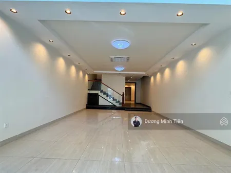 Nhà 4.5 tầng thang máy mặt đường tiền phong 143m2 ngang 5.5m nội thất cao cấp