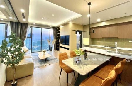 Cho thuê gấp căn hộ chung cư cao cấp Lancaster Hà Nội - 20 Núi Trúc, 130m2, 3PN, đồ cơ bản, căn góc