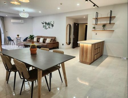Cần cho thuê nhanh căn sân vườn The Panorama 190m2 sân 40m2 view sông, giá 40 tr/th. LH 0946956116