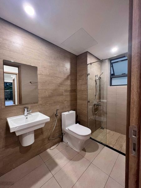 Cho thuê Skylinked Villa Celadon City gara đỗ ôtô tận nhà 221.7m2 - giá 28tr/ tháng (free phí QL).