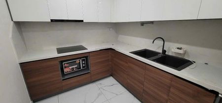 Cho thuê CHCC Sunshine Center, DT 118M2, 3PN, 2WC full nội thất, nhận nhà ngay. Lh 0815489669