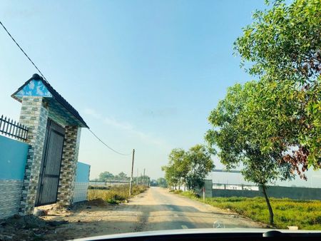 Cho thuê đất làm xưởng ,bãi xe khu vui chơi giải trí
