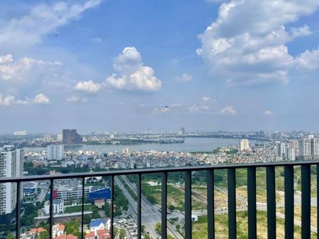 Cho thuê CHCC Han Jardin Ngoại Giao Đoàn, 3PN, Full nội thất mới đẹp, tầng cao view Hồ Tây