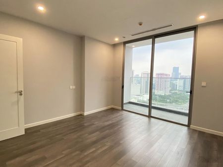 Hot! Cho thuê chung cư Sunshine Center - Phạm Hùng. 160m2, 4 ngủ, đồ cơ bản. 25 triệu. 0971337866