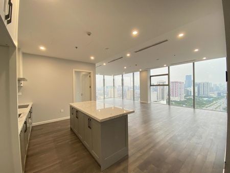 Hot! Cho thuê chung cư The Park Home - Dịch Vọng. 155m2 - 4 ngủ - đồ cơ bản. 25 triệu. 0971337866